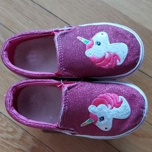 Unicorn shoes, size 7, sparkly pink rainbow horns